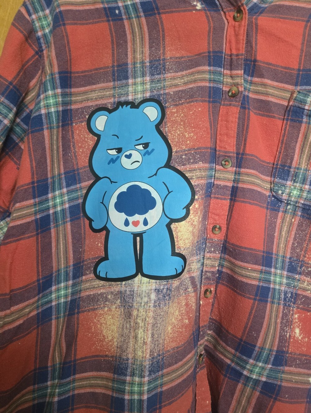 Upcycled Plaid Flannel Top w/ Cute Bear Graphic & Bleach Wash LS06 - Picture 2 of 10